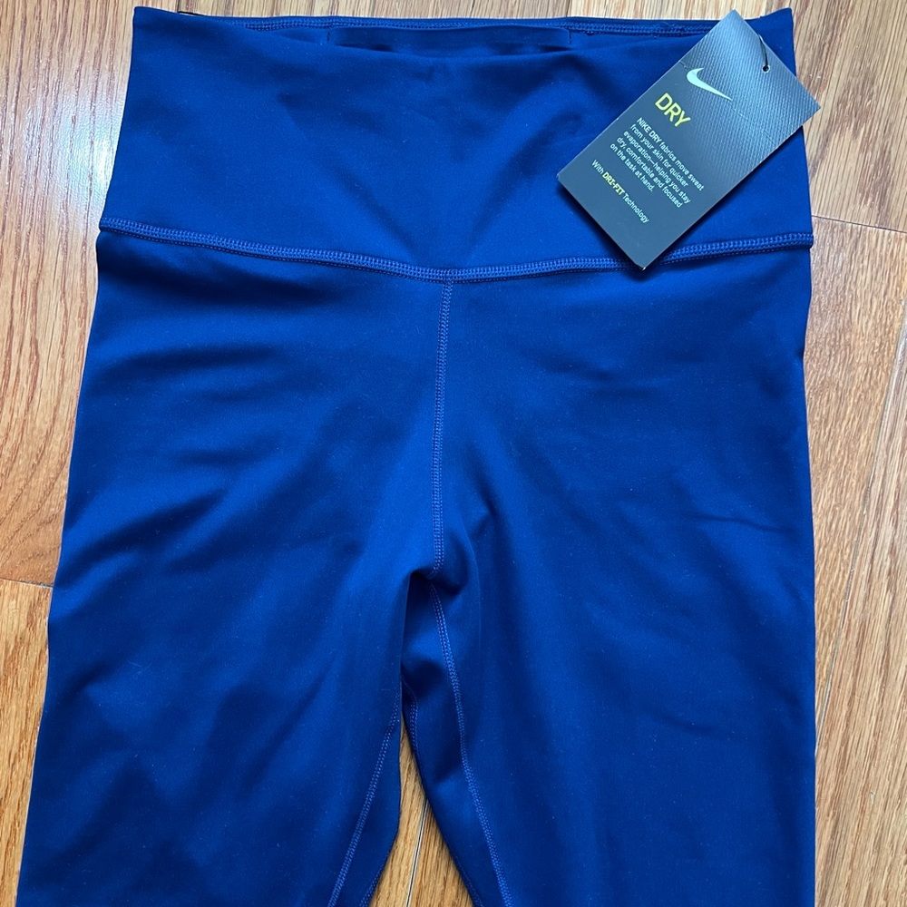 Women’s Nike Legging